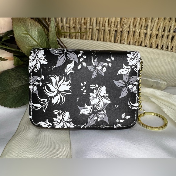 RFID CREDIT CARD HOLDER WITH KEYCHAIN NIP - Picture 8 of 8